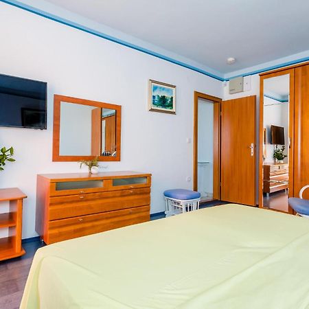 Gorgeous Apartment In Slano With Kitchen מראה חיצוני תמונה
