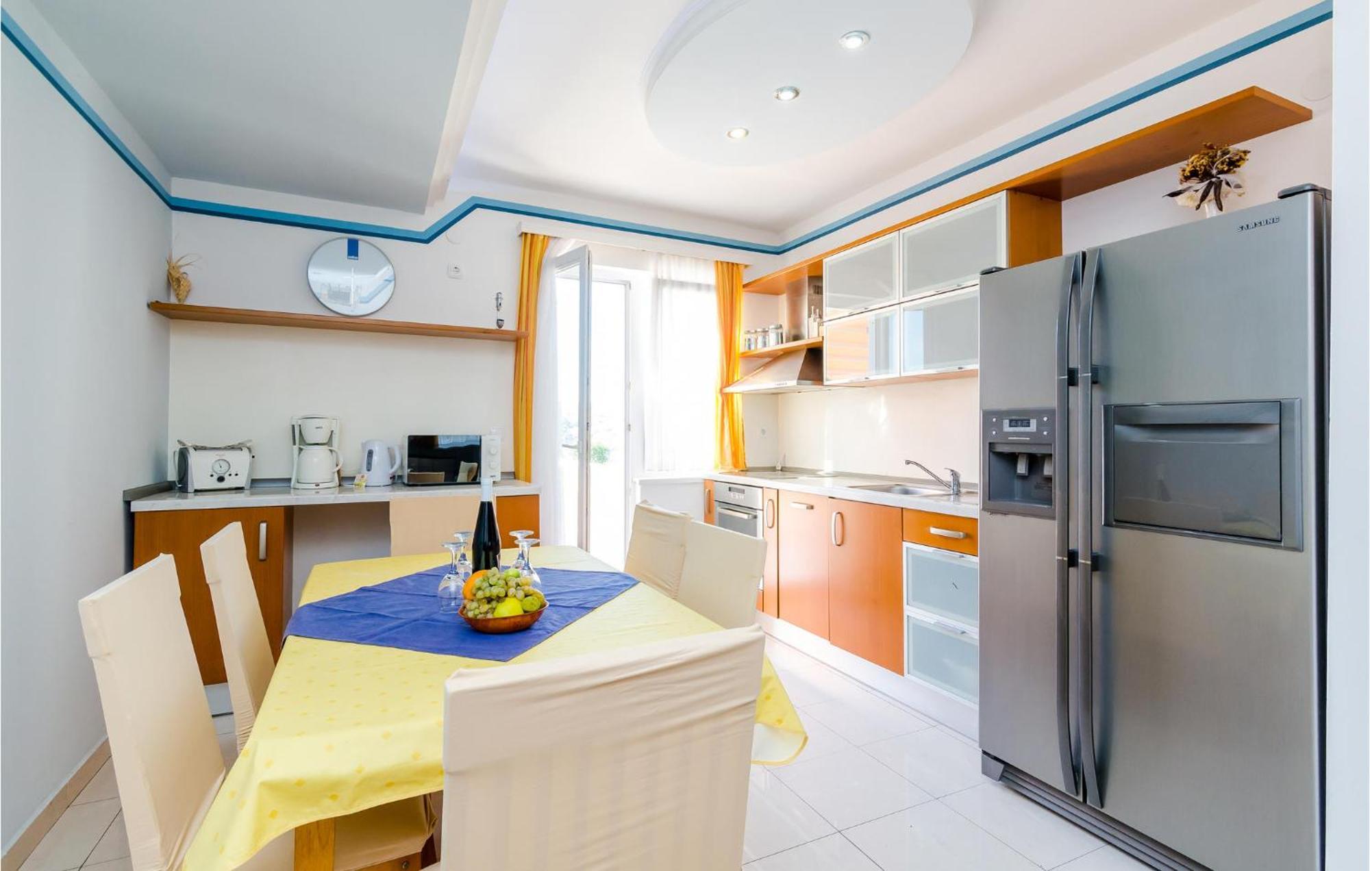Gorgeous Apartment In Slano With Kitchen מראה חיצוני תמונה